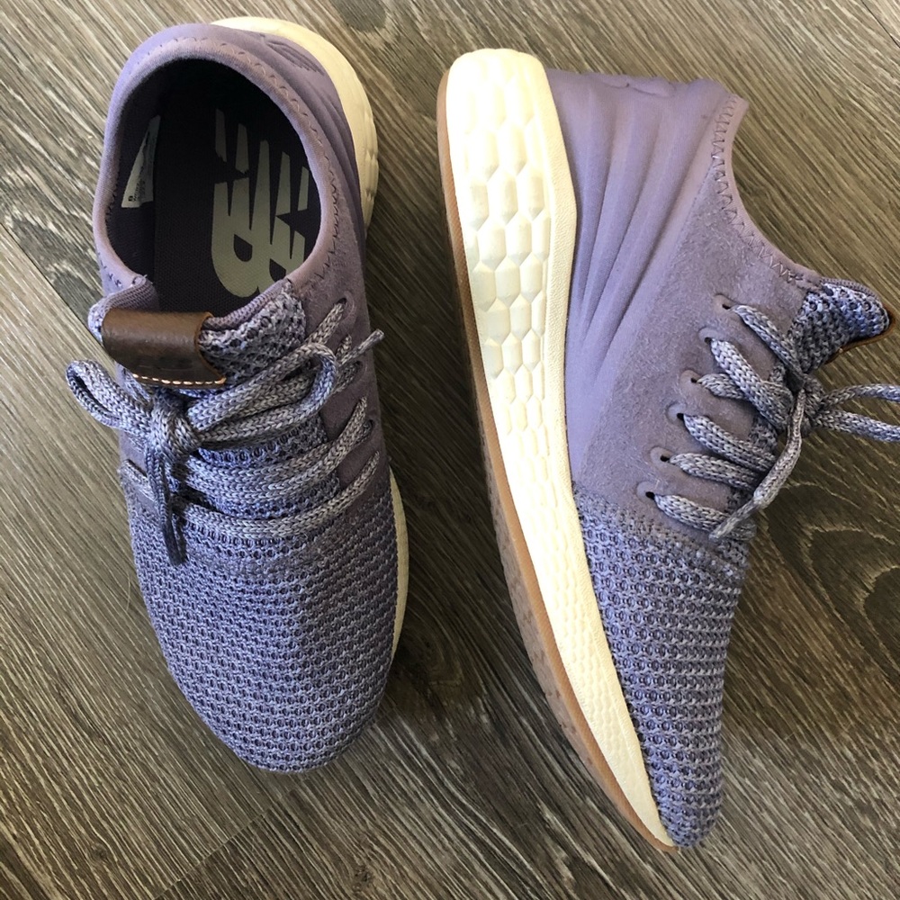 New Balance tennis shoes